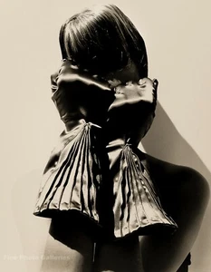 1988 HERB RITTS Female Fashion Model Tatjana Patitz Woman Gloves Photo Art 11x14 - Picture 1 of 1