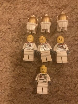 LEGO Minifigure City / Town Space Utility Shuttle Astronaut - Image 1 of 3