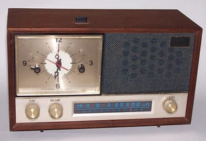 Radio AM modelo vintage Aimcee Wholesale Corporation (AMC) WC-20 - Imagen 1 de 12