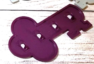 Tupperware Gadgets Key Hook Holder Hanger Wall Rack Plum Purple Dewberry New - Picture 1 of 1