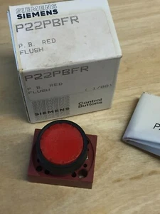 Operador de botón pulsador rojo NOS Siemens P22PBFR - Imagen 1 de 1
