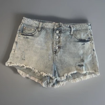 Pantalones Cortos Denim Altar’d State 29/9 Tiro Alto Botón Desgastado Mosca Dobladillo Deshilachado Foto 1 de 4