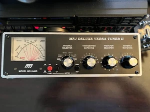 MFJ DELUXE VERSA TUNER II 300 W MFJ 949D - Fabulous Condition - Picture 1 of 6