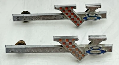 1965 1966 Plymouth Commando V8 guardabarros emblema insignia moldura adorno par Foto 1 de 4