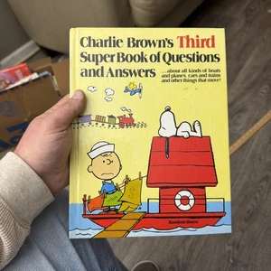 VINTAGE, "CHARLIE BROWN'S 3rd Super Qs & As" 8.50" x 11.00" Book (c) 1978 - Picture 1 of 7