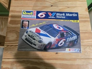 Revel Monogram #6 Mark Martin Valvoline Taurus 98 Model Kit 1:24 unseald - Picture 1 of 13