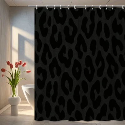 Elegante cortina de ducha negra con estampado de leopardo para baños modernos Foto 1 de 4