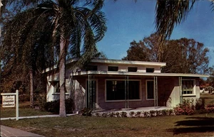 Leesburg,FL Chamber of Commerce Building Lake County Florida Postcard - Picture 1 of 2