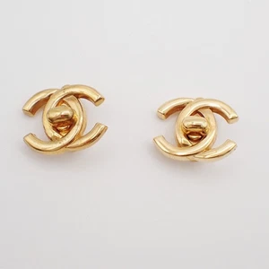 CHANEL CC Logo Button Earrings 96P Clip-On Gold-Plated France Vintage 16RF628 - Picture 1 of 12