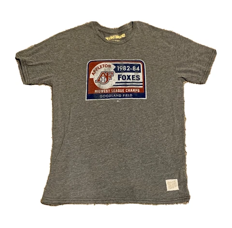 Appleton Foxes — Retro Brand T-Shirt — Size Men’s Large Cover