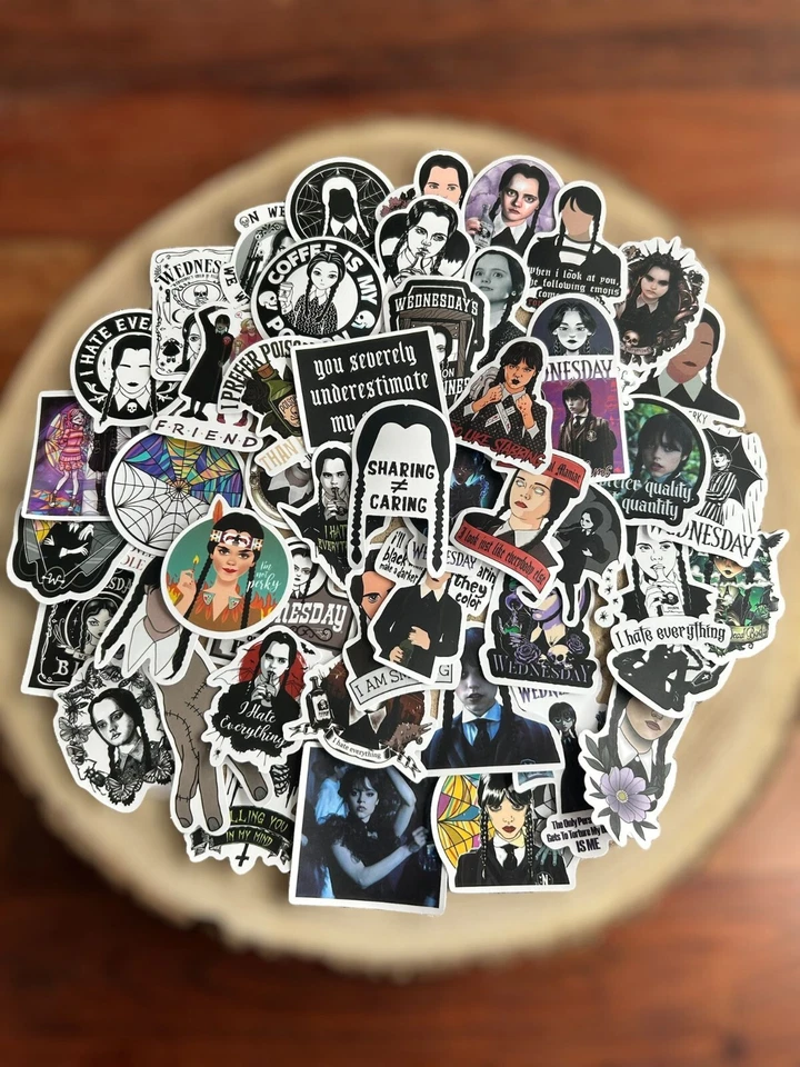 🍀 50 Wednesday-Design Aufkleber Sticker für z.B. Laptop Handy Addams Family - Bild 1 von 1