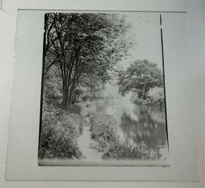 Antike Glas Zauber Laterne Dia Blatt Fluss & Weg unmontiert um 1900 - Bild 1 von 3