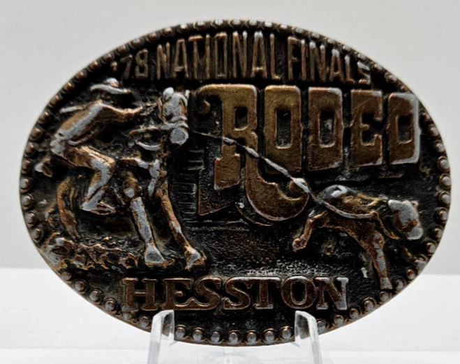 Винтажная овальная пряжка ремня родео Hesston 1978 латунного тона NFR National Finals ЧИТАЙТЕ! - Изображение 1 из 3
