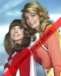 Electra Woman and Dyna Girl TV show Deidre Hall & Judy Strangis 8X10 PHOTO #9356 - Picture 1 of 1