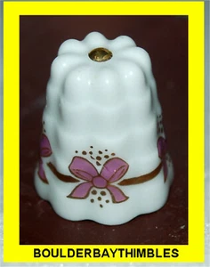 TCC THIMBLE - ZEHENDNER PORZELLAN 'Petticoat' 1993 GERMANY - Picture 1 of 5