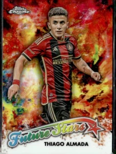 2023 Topps Chrome MLS #FS-5 Thiago Almada Future Stars - Foto 1 di 2