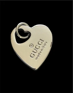 GUCCI Zipper Pull Button Charm Silber Herz 15mm - Bild 1 von 5