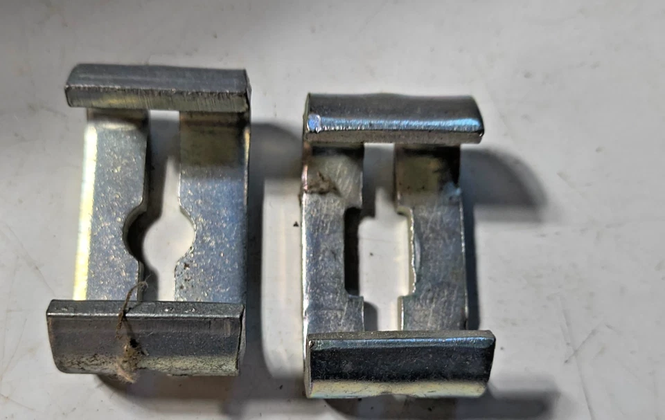 Conectores de cable de freno de estacionamiento GM (2) 1962-82 OEM #537485 Camaro Nova Chevelle Foto 1 de 1