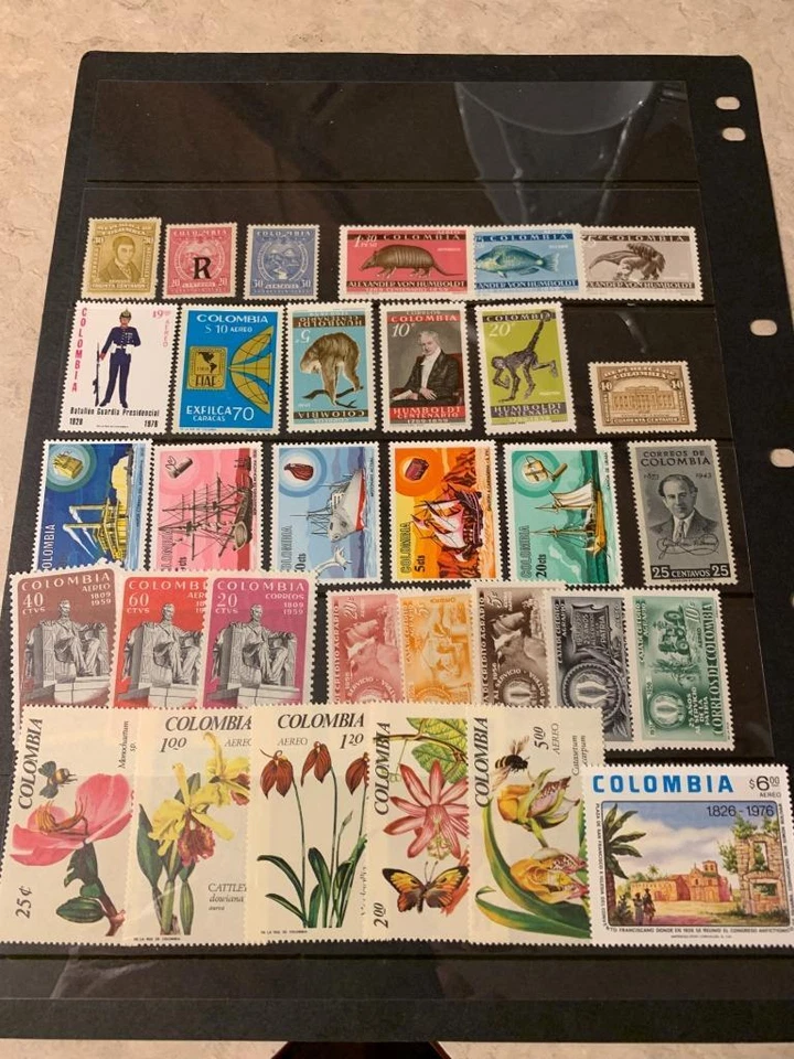 Colombia Postage Lot All Different Approx 32 Stamps Mint Hinged  SKU# 34982 - Image 1 of 1