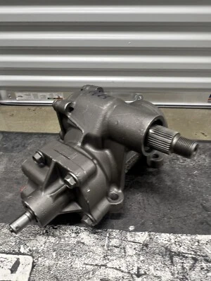 OE Power Steering Gear Box 2011-2019 Chevrolet Silverado 2500HD 3500HD GMC Sierr - Image 1 of 4