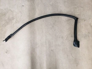 Genuine Nissan R34 Skyline GTR LH Passenger Side Upper Weatherstrip 76861-AA105 - Picture 1 of 1