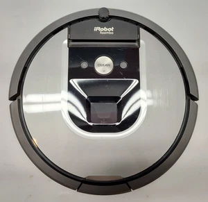 *NEW BATTERY!* iRobot Roomba 960 Robot Vacuum w/charger Wi-Fi Connected Mapping - Picture 1 of 10