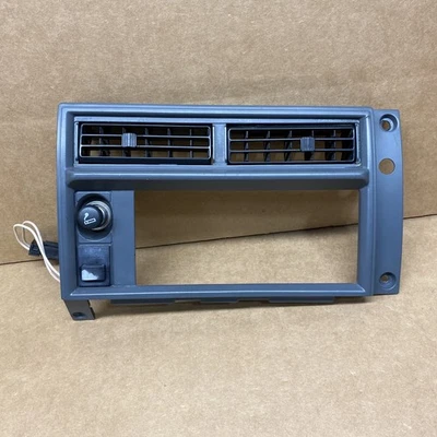 Chevy S10 GMC S15 1988-1994 Blazer radio tablero bisel con encendedor 15595798 OEM Foto 1 de 4