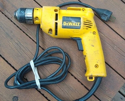 Дрель DeWALT проводная электрическая - DW106 3/8 - Изображение 1 из 3