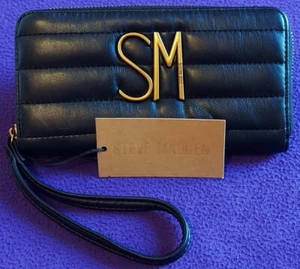 Steve Madden Black Signature Wallet/Zip Style MR117820 NWT - Picture 1 of 23