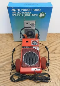 Vintage AM/FM Radio Pocket Indicatore LED Cuffie Hi Fi DO-10H - Foto 1 di 13