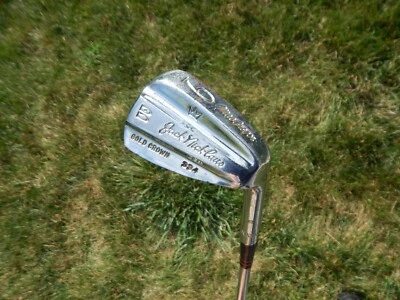 Jack Nicklaus Gold Crown 334 9 hierro con eje de metal de 35,5" diestro Foto 1 de 4