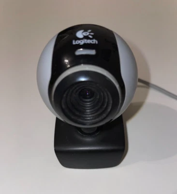 Logitech Webcam "C250" 1,3 MP/30fps/Video 800x600 pixels  - Gebraucht  - Bild 1 von 3