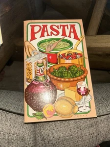 Vintage Pasta by Irena Chalmers 1979 Cookbook Recipes CT6 - Foto 1 di 8