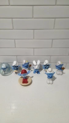 McDonald's Happy Meal Toys 2013 The Smurfs x8 Pryo Wind Up Toys And Other - image 1 of 3
