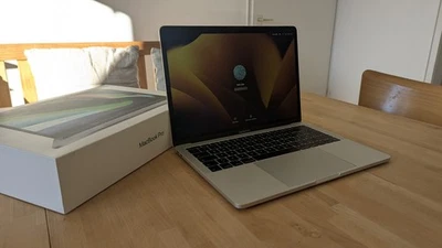 macbook pro 2017 -13 inch, 2017, Two Thunderbolt 3 ports - Bild 1 von 4