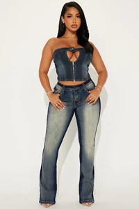 Fashion Nova Yes Please Stretch Bootcut Jeans - Dark Wash Size 7 - Picture 1 of 3