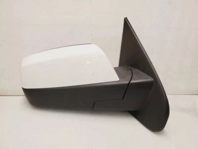 2014-2019 Chevrolet Silverado 1500 Right Passenger Side View Door Mirror White - Image 1 of 4