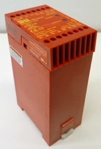 STI 44518-0030 MF Series Safety Switch Control Unit, 24V AC/DC - Picture 1 of 6