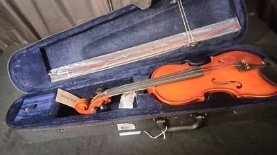 Anton Breton Size 4/4 Outfit Violin - Image 1 of 2