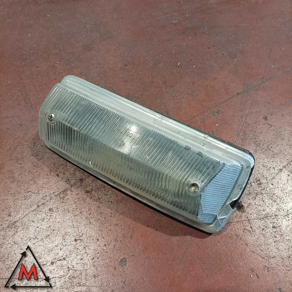 Freccia anteriore sinistra VOLKSWAGEN TRANSPORTER T2 1967-1972 usata (101063) Foto 1 de 4