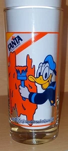 *🔥 Difícil de encontrar 1986 Walt Disney Fanta Donald Duck ¡Vidrio de Alemania!  - Imagen 1 de 2