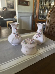 Vintage Lefton Rosa Porzellan Schmuckschatulle und Set Vasen Kommode Set! Siehe Bilder - Bild 1 von 11