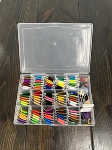 Stickgarn Box mit 100 Quadraten + Klöppeln & Stränge Kreuzstich Basteln - Bild 1 von 7