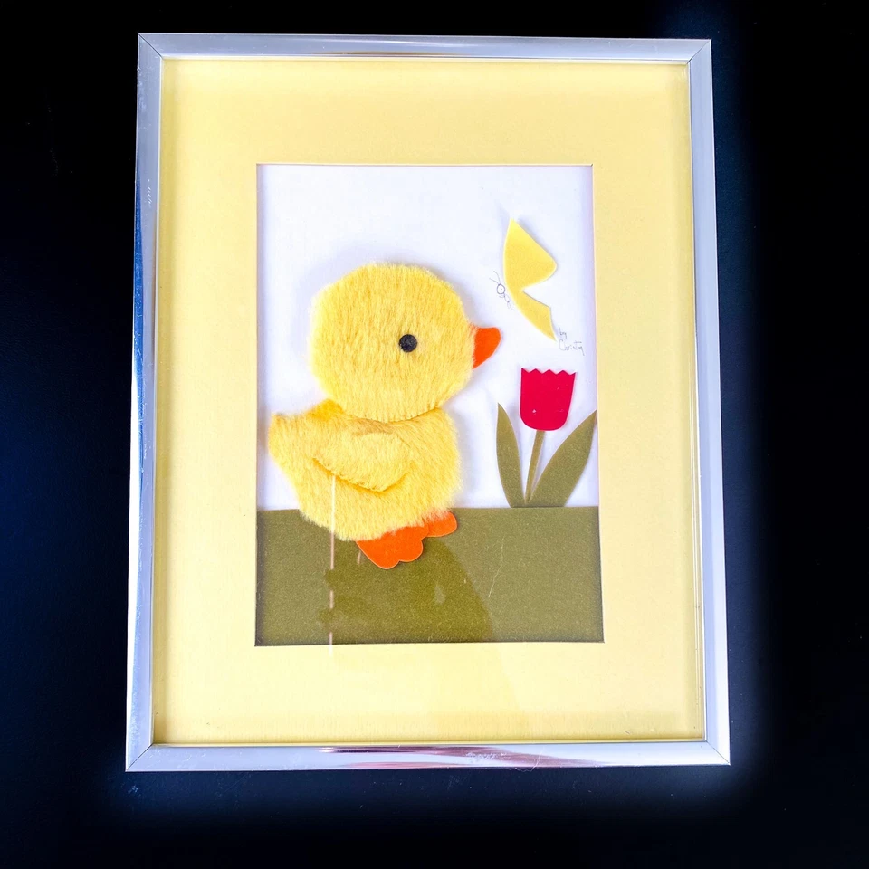 Винтажное войлочное 3-D настенное искусство желтая детская утка красный тюльпан и бабочка искусство детская комната - Изображение 1 из 4