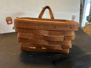 Longaberger VTG 1991 Leather Handle Rectangular Key Basket, Hanging. EUC!! - Picture 1 of 3