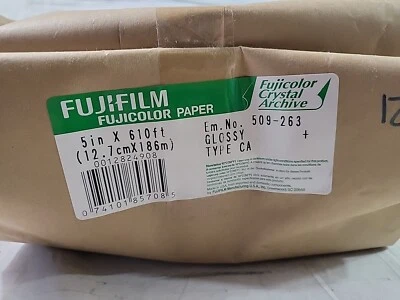 Papel de archivo de cristal Fujifilm Fujicolor tipo brillante CA G5 5 pulgadas X 610 pies sellado Foto 1 de 4