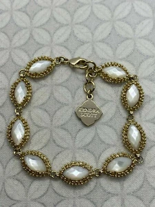 Kendra Scott Jana Bracelet In Ivory mother of Pearl Gold tone - Picture 1 of 11