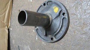 GM BW Borg Warner T10 4 Speed Front Nose Bearing Retainer T10A-6A Buick T-10 64 - Foto 1 di 8