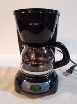 Mr. Coffee model Switch TF5 coffee maker 4-cup excellent looking & working - Image 1 of 4