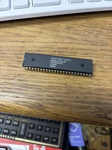 Chip IC Mostek TC8707 MK68211/04-94 - Imagen 1 de 3